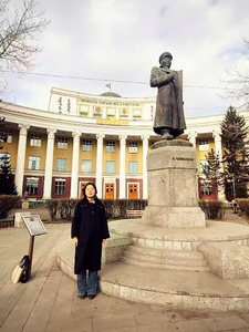 Улаанбаатар хот бол залуусын хот, урлагийн уур амьсгал, баярын үеийн уламжлалт арга хэмжээ өвөрмөц санагддаг